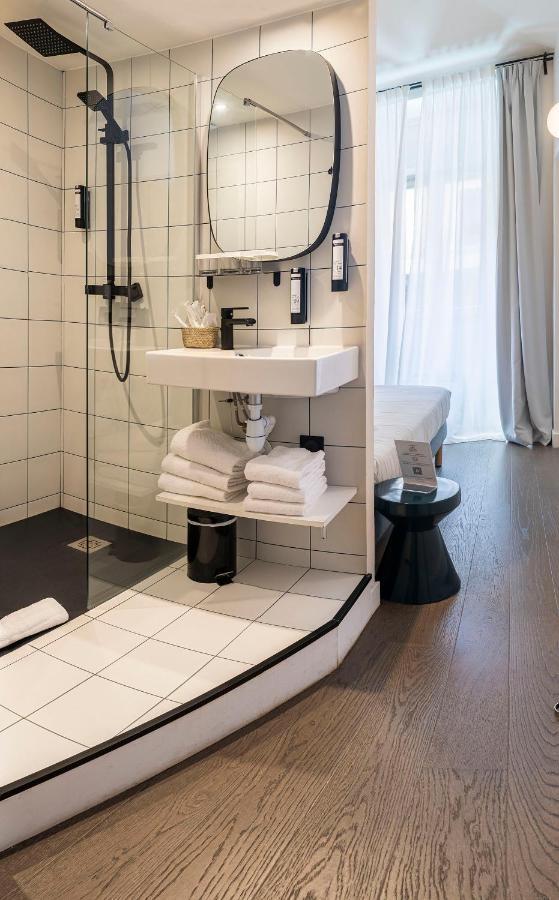 Monsieur Miot Concept Hotel - Bastia Centre Bagian luar foto